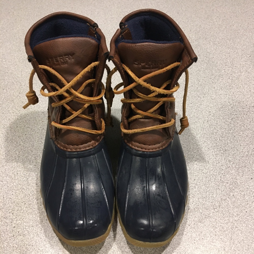 Sperry Saltwater boots navy big girls size 4
